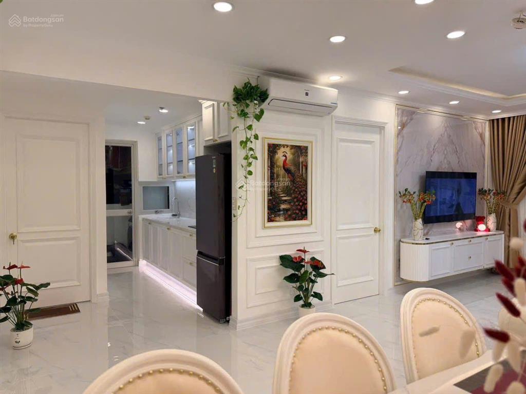 Siêu phẩm 3pn dragon hill 1  mới 100%, phong cách tân cổ điển dọn vào ở ngay. gọi e 0906 968 ***