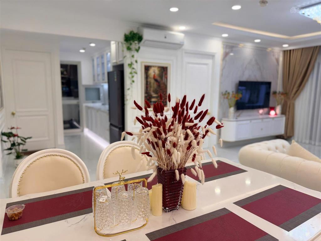 Siêu phẩm 3pn dragon hill 1  mới 100%, phong cách tân cổ điển dọn vào ở ngay. gọi e 0906 968 ***