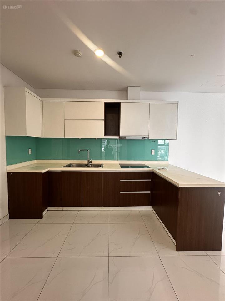 Mình chính chủ cần cho thuê căn hộ 2pn 75m2  nhà trống ở ngay  còn tin là còn nhà.  0906 968 ***