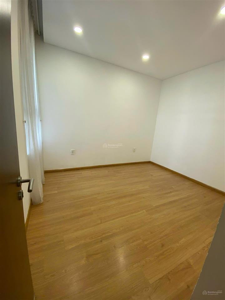 Mình chính chủ cần cho thuê căn hộ 2pn 75m2  nhà trống ở ngay  còn tin là còn nhà.  0906 968 ***