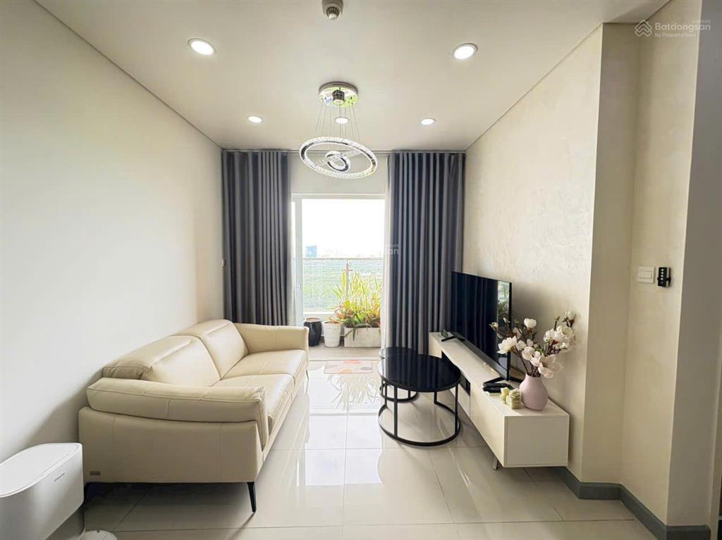 Chị mình gửi bán căn hộ 3pn dt 94m2 căn gốc view hoa hậu thoáng mát nhà đẹp