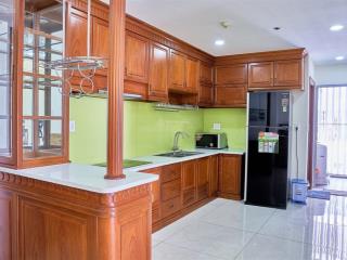 Bán căn góc chung cư scenic valley 1, 03pn, giá 11 tỷ, nhà có hợp đồng thuê , 01 ô đậu xe ô tô.