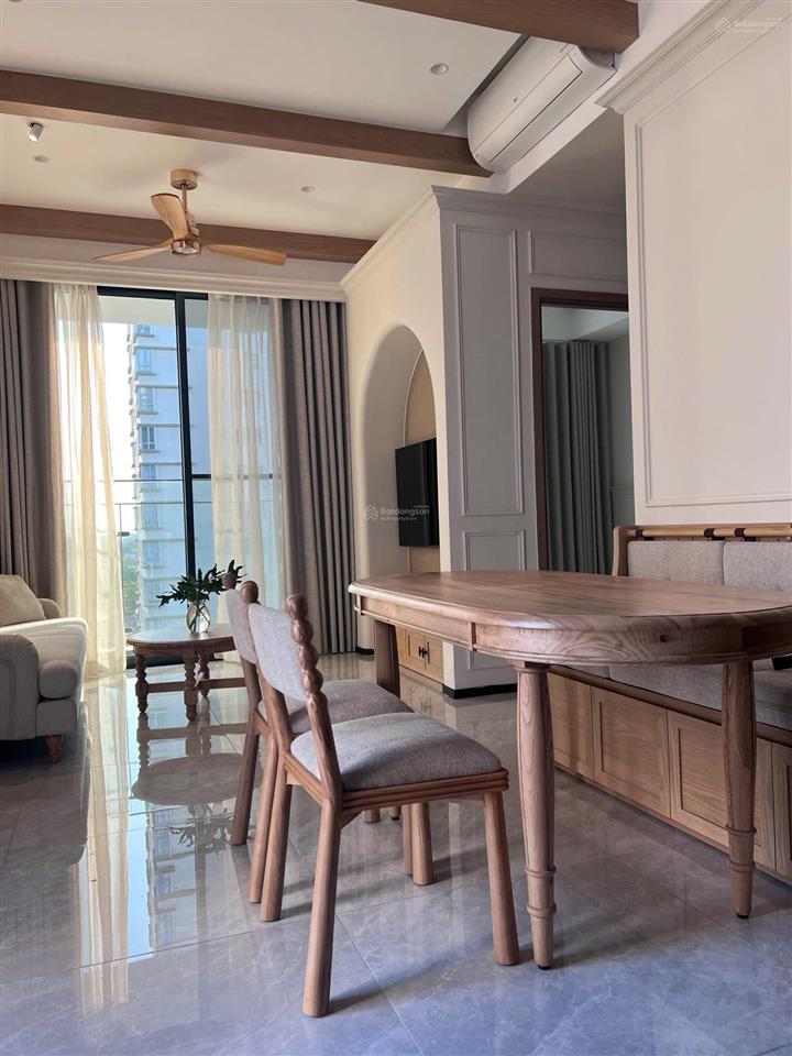 Cho thuê chung cư cao cấp 2pn, 2wc, 77m2 giá tốt tại the aurora phú mỹ hưng.