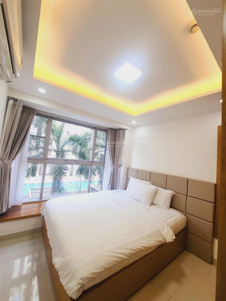 Bán nhanh căn hộ 80m2, chung cư scenic valley 1, giá 7.7 tỷ, nội thất đầy đủ, view hồ bơi.