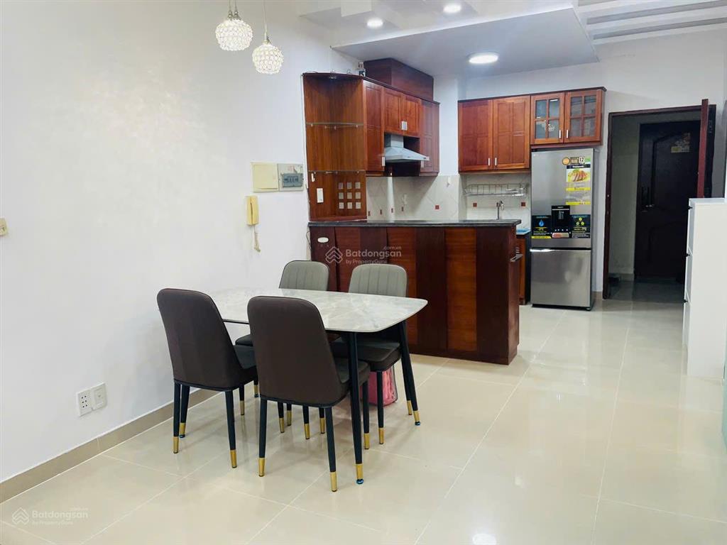 Bán căn hộ 02pn, 71m2, chung cư sky garden 2, giá 4.9 tỷ, nhà đang có hợp đồng thuê 15tr/tháng