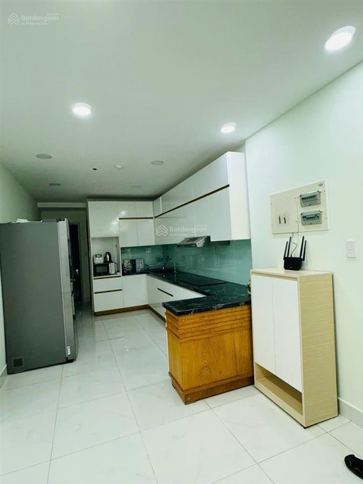 Bán căn hộ chung cư scenic valley 1, 110m2, 03pn, giá 10 tỷ, nhà đang có hợp đồng thuê.