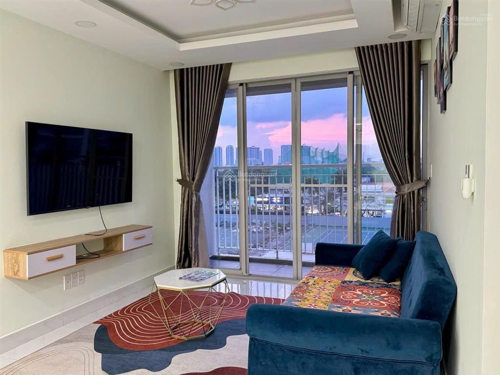 Bán căn hộ chung cư scenic valley 1, 110m2, 03pn, giá 10 tỷ, nhà đang có hợp đồng thuê.
