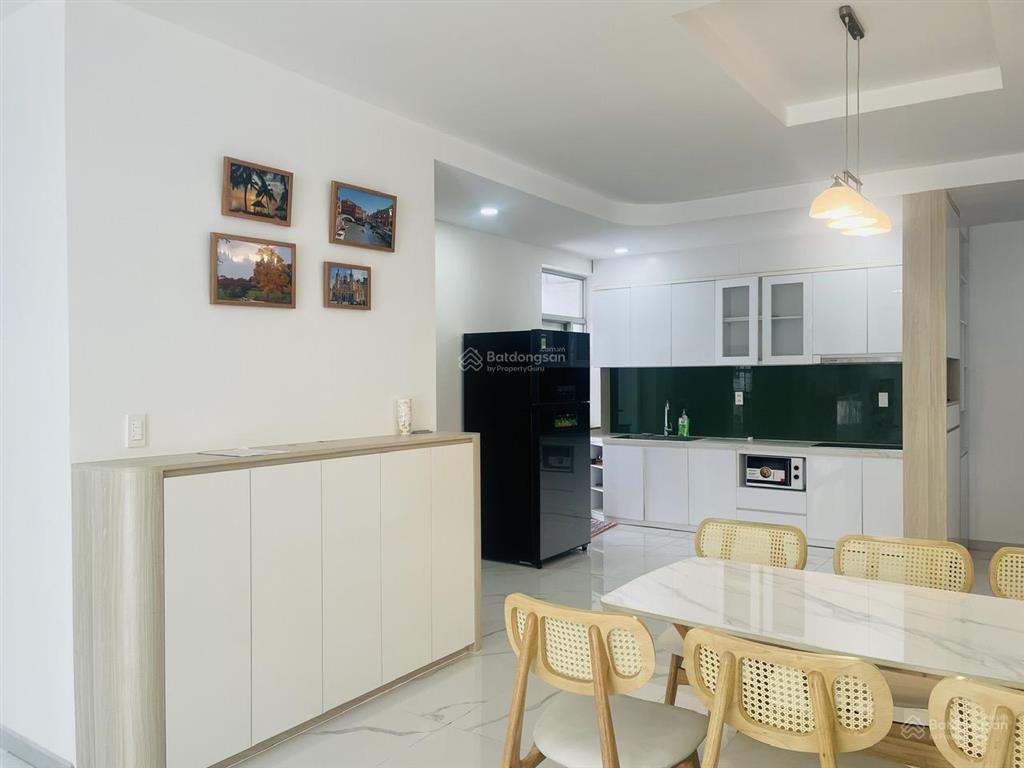 Cho thuê căn góc 03pn, chung cư sky garden 2, giá 25tr/tháng, nhà mới, đầy đủ nội thất.
