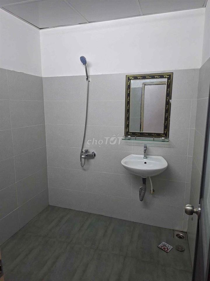 MẶT TIỀN KINH DOANH NGUYỄN VĂN CỪ CÁCH MƯỜNG THANH 100m