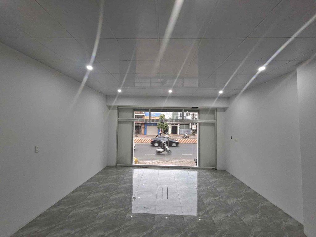 MẶT TIỀN KINH DOANH NGUYỄN VĂN CỪ CÁCH MƯỜNG THANH 100m