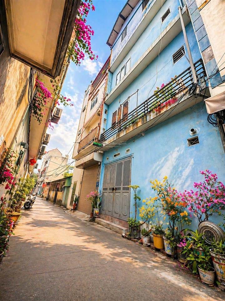 Chính chủ bán nhà nguyễn văn linh  long biên 32m2, 4 tầng, giá 7.5 tỷ