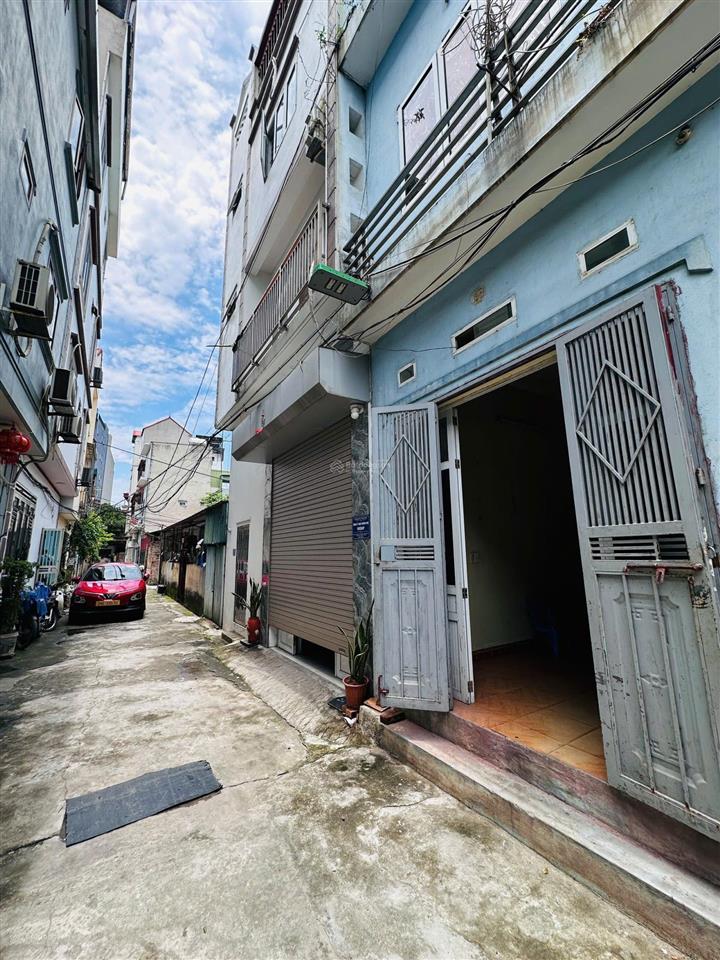 Chính chủ bán nhà nguyễn văn linh  long biên  ô tô đỗ cửa 32m , 4 tầng, mt 4.5m, giá hơn 7 tỷ