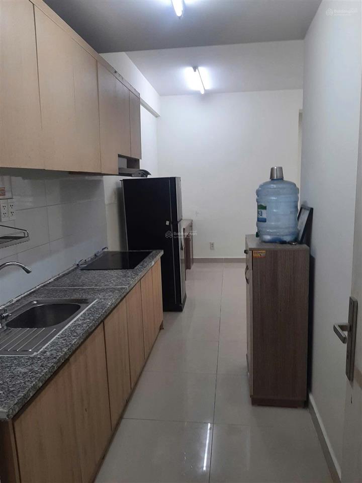Cho thuê căn 1pn cc đạt gia gần full nội thất cơ bản giá 5 triệu.  0934 019 ***