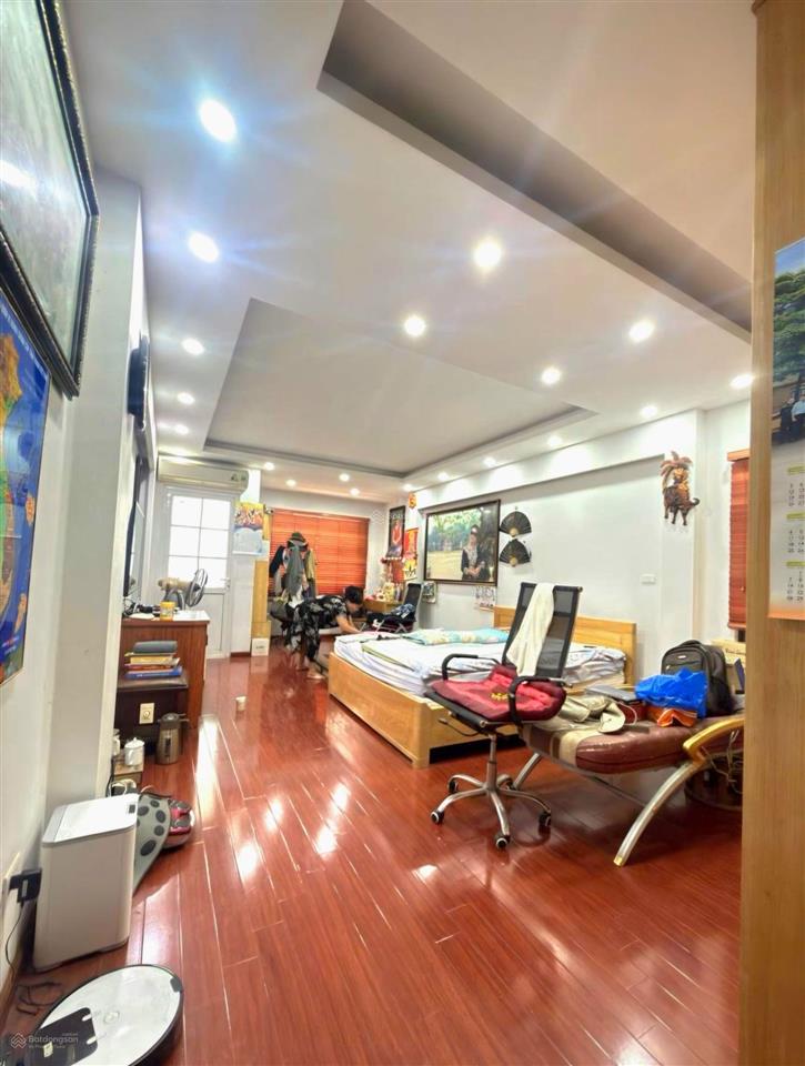 Bán nhà mặt phố hoàng văn thái 50m2  6 tầng  chỉ 18.8 tỷ   0904 161 ***