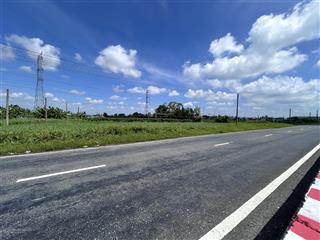 Cần bán gấp đất thổ cư 900m2 mặt tiền 830b