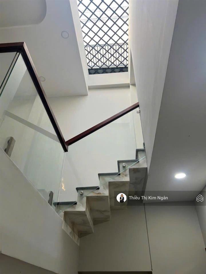 Nhà 3 tầng đẹp gần đường man thiện, tăng nhơn phú a  chỉ 6,2 tỷ