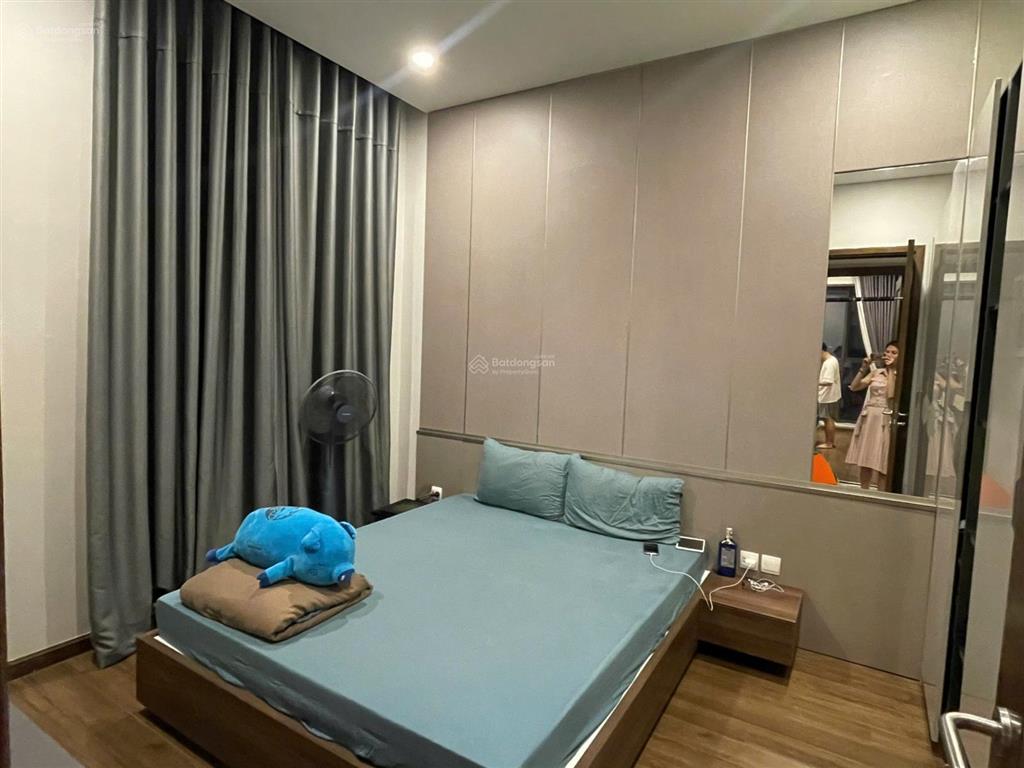 Chuyển lên duplex tôi bán căn 2 ngủ, 90m2, view thành phố chung cư sun ancora lương yên