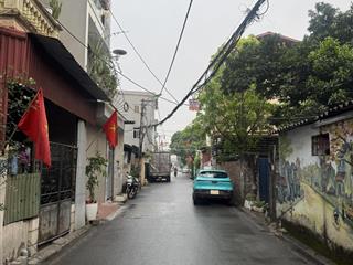 Trục chính sẵn nhà 2 tầng kiên cố làng sủi, phú thị cũ, cực hiếm