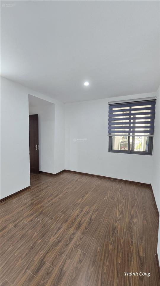 Homeland long biên  bán căm 65m2 2pn 2vs view bể bơi, cầu đông trù