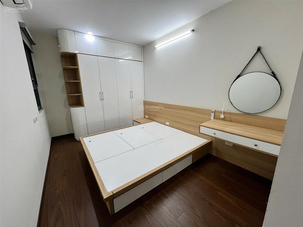Hà nội homeland  bán căn 2pn 69m2 có ban công