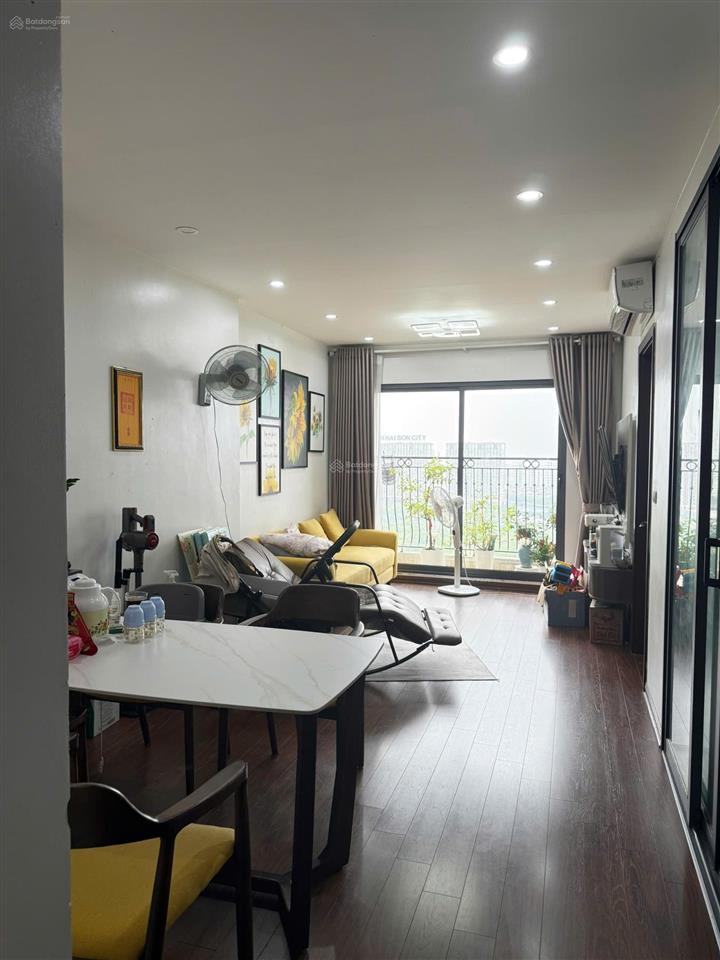 Bán căn 69m2 ban công view cầu đông trù cực đẹp.