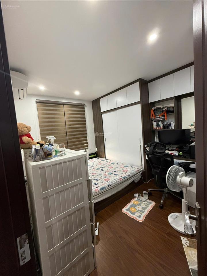 Bán căn 69m2 ban công view cầu đông trù cực đẹp.