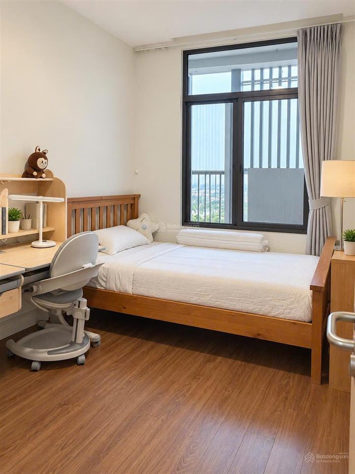 Chính chủ bán 2 pn, 63m2, ban công đông nam gió mát, sổ hồng, giá bán thiện chí 5,3 ty