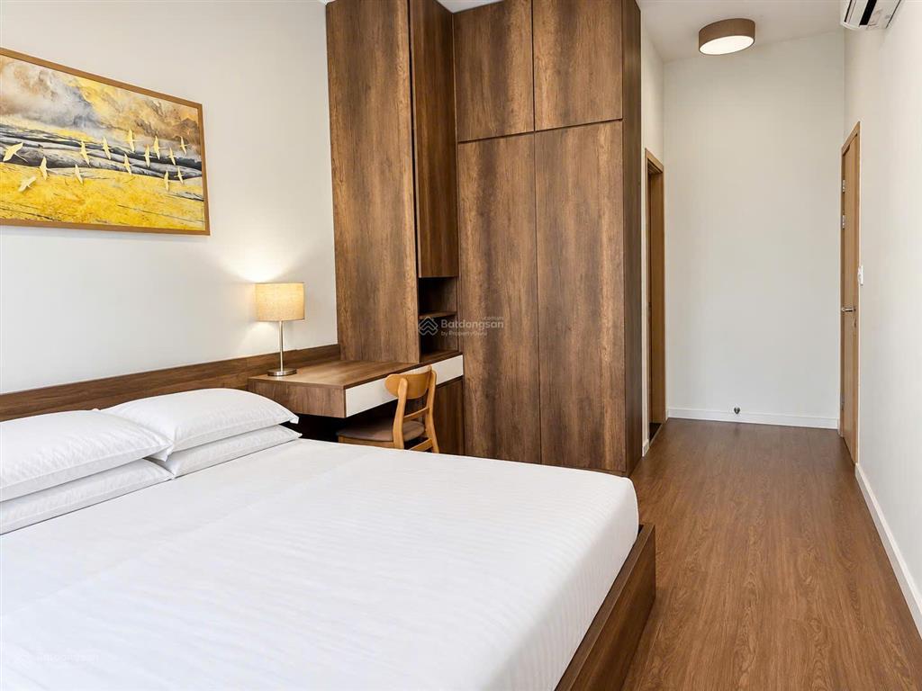 Chính chủ bán 2 pn, 63m2, ban công đông nam gió mát, sổ hồng, giá bán thiện chí 5,3 ty