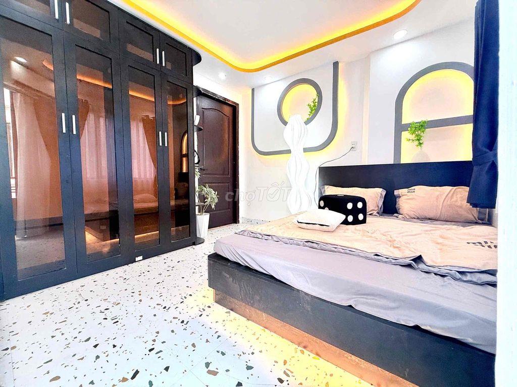 cho thuê penhouse trung tâm bến thành quận 1