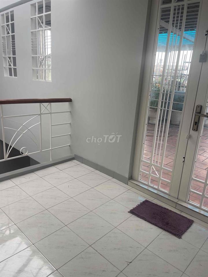cho thuê nhà 1 sẹc 4 tầng ngang 8m full nội thất gần mặt tiền