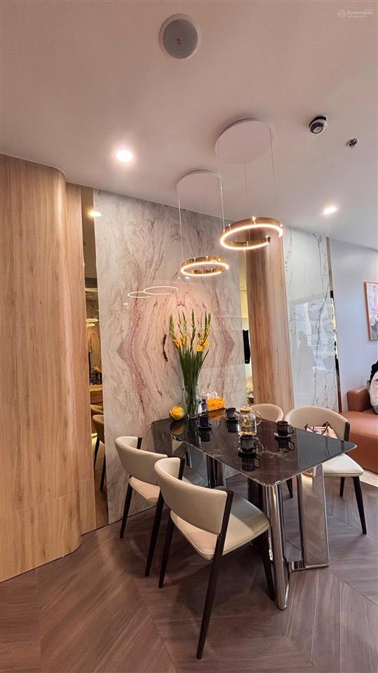 Tôi mới làm xong nội thất căn 75m2 lumiere evergreen căn 2n+2vs góc cần tìm khách ngay