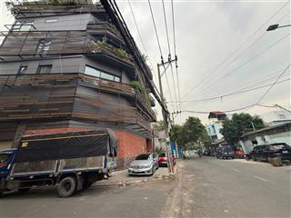 Bán Đất trống Mặt tiền Lê Quát - gần Hòa Bình, CV Đầm Sen, 4,4x18m, tiện xây - chỉ 9,3 tỷ.