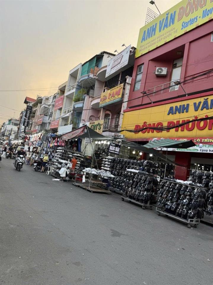 Bán nhà Mặt tiền hẻm 1/ hẻm 679 Quang Trung - Hạnh Thông Tây, 4x17m, 4T - 4PN, 14,8 tỷ.