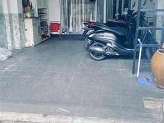 Bán nhà HXH 5m Lê Văn Sỹ - gần Huỳnh Văn Bánh, 4,5x16m, 3 Tầng - 5 PN, chỉ 9,4 tỷ.