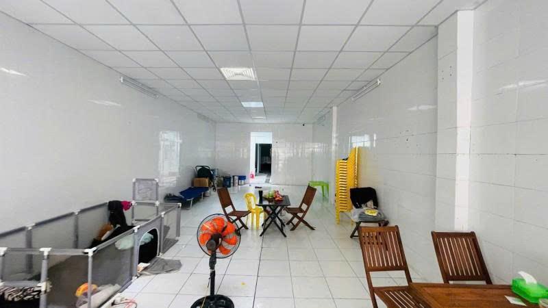 Bán nhà Mặt tiền Phan Huy Ích - gần Trường Chinh, 5,3x22m, Cấp 4 - GPXD 8 Tầng, 19,9 Tỷ.