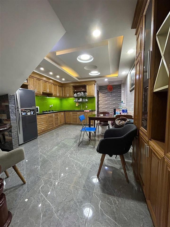 Bán nhà Hẻm 5m  Phạm Văn Chiêu, gần Chợ Thạch Đà, 4x15m, 5 Tầng - 4 PN, chỉ 7,5 tỷ.