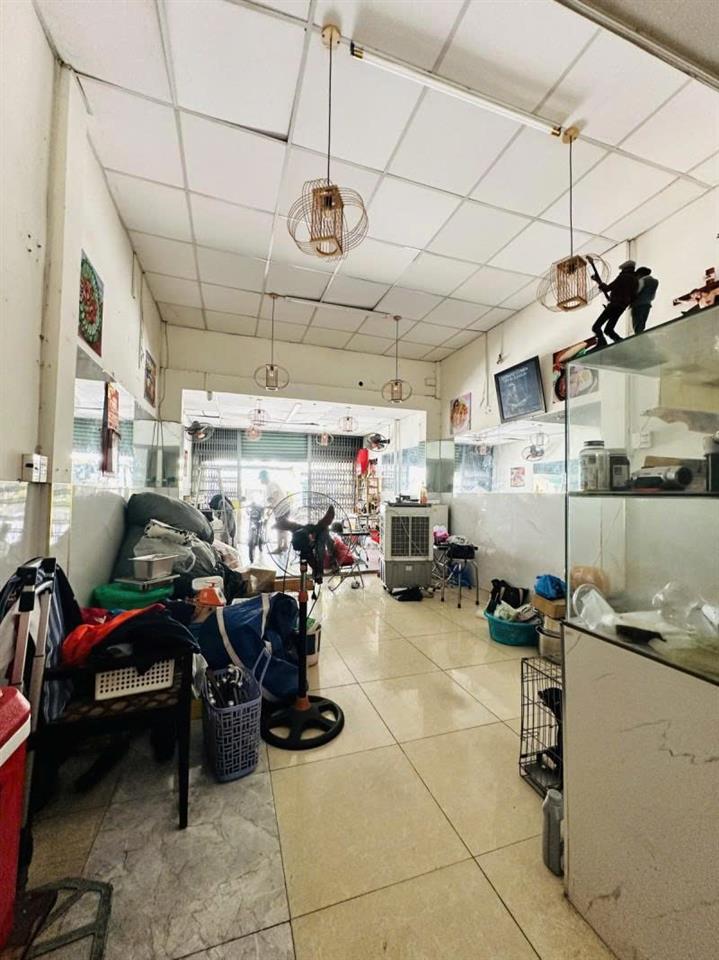 Bán nhà Mặt tiền Tân Quý - gần đường Tân Hương, 4x18m, 2 Tầng - 2 PN, Sổ A4, chỉ 12 Tỷ.