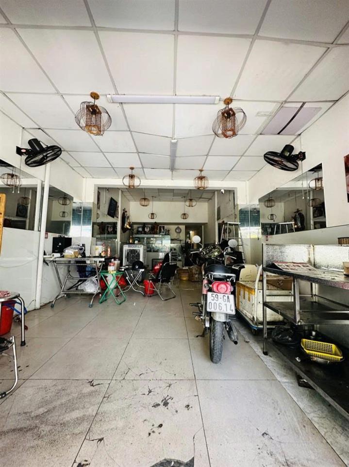 Bán nhà Mặt tiền Tân Quý - gần đường Tân Hương, 4x18m, 2 Tầng - 2 PN, Sổ A4, chỉ 12 Tỷ.