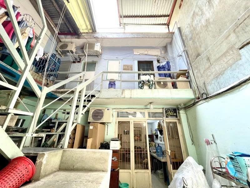 Bán nhà  Hẻm 6m Quang Trung, đối diện VinCom , 6/11x25m, 2  tầng - có 7PN, chỉ 13,9 Tỷ.
