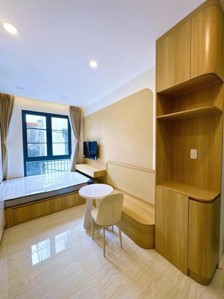Bán nhà HXH 6m Lưu Nhân Chú - giao Phạm Văn Hai, 5,8x18m, 4 Tầng - 12PN, chỉ 20,5 Tỷ,