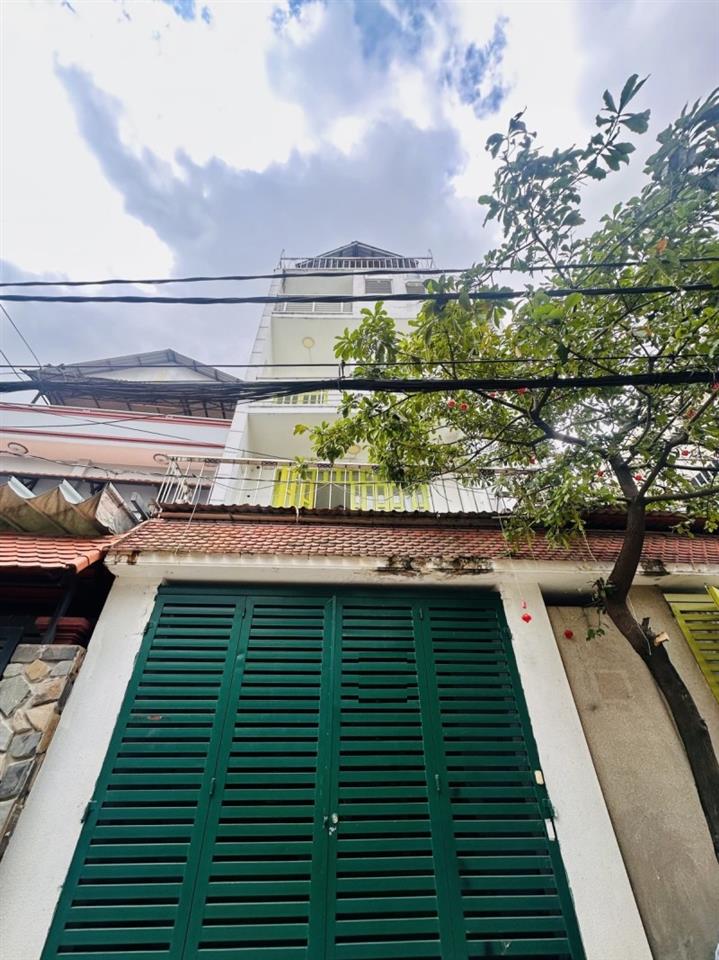 Bán nhà Hẻm 4m Phan huy Ích - gần Nguyễn Tư Giản, 8,6x16m, 5 Tầng, 8 PN, chỉ 15,7 Tỷ.
