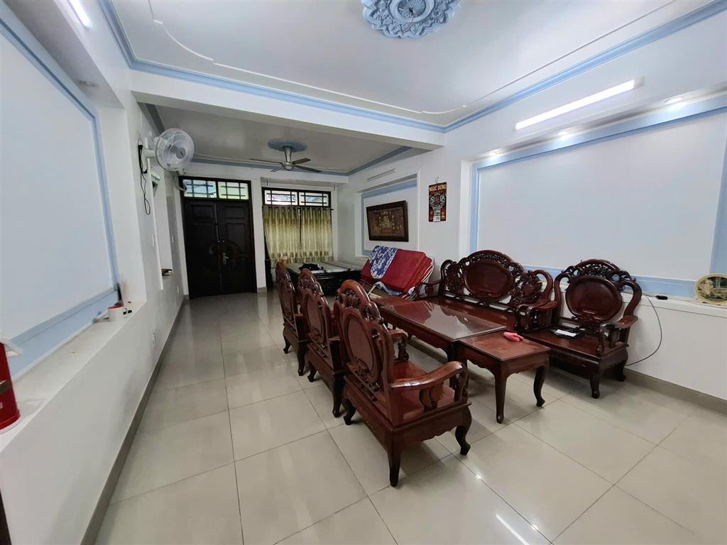 Bán nhà Hẻm 4m Phan huy Ích - gần Nguyễn Tư Giản, 8,6x16m, 5 Tầng, 8 PN, chỉ 15,7 Tỷ.