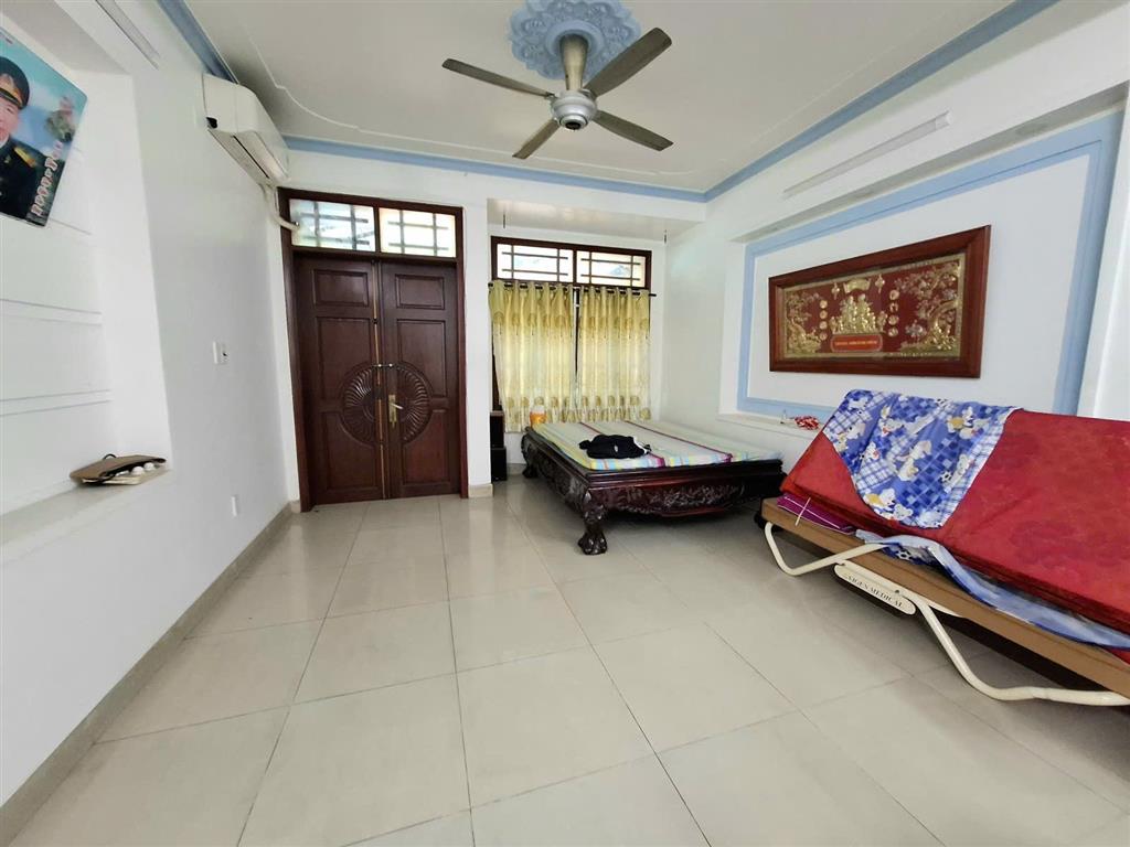 Bán nhà Hẻm 4m Phan huy Ích - gần Nguyễn Tư Giản, 8,6x16m, 5 Tầng, 8 PN, chỉ 15,7 Tỷ.