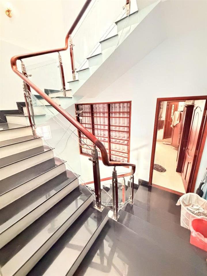 Bán nhà Mặt tiền Dương Khuê - giao Lũy Bán Bích, gần Hòa Bình,  4x20m, 3 Tầng, chỉ 12,8