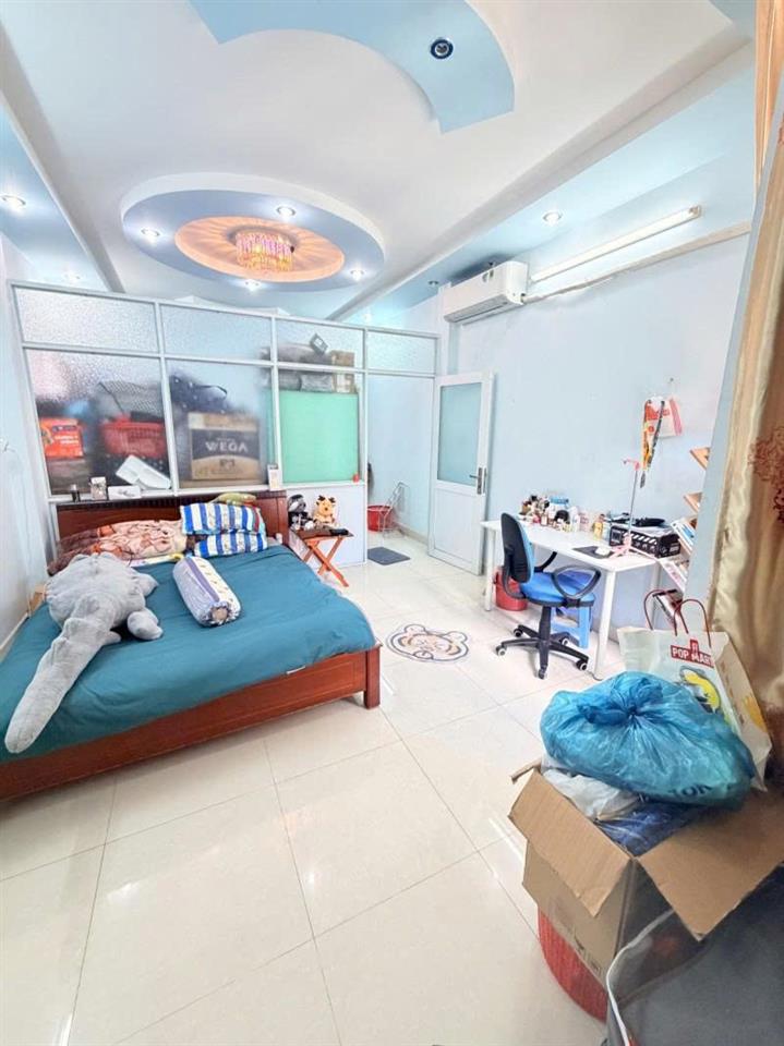 Bán nhà Mặt tiền Dương Khuê - giao Lũy Bán Bích, gần Hòa Bình,  4x20m, 3 Tầng, chỉ 12,8