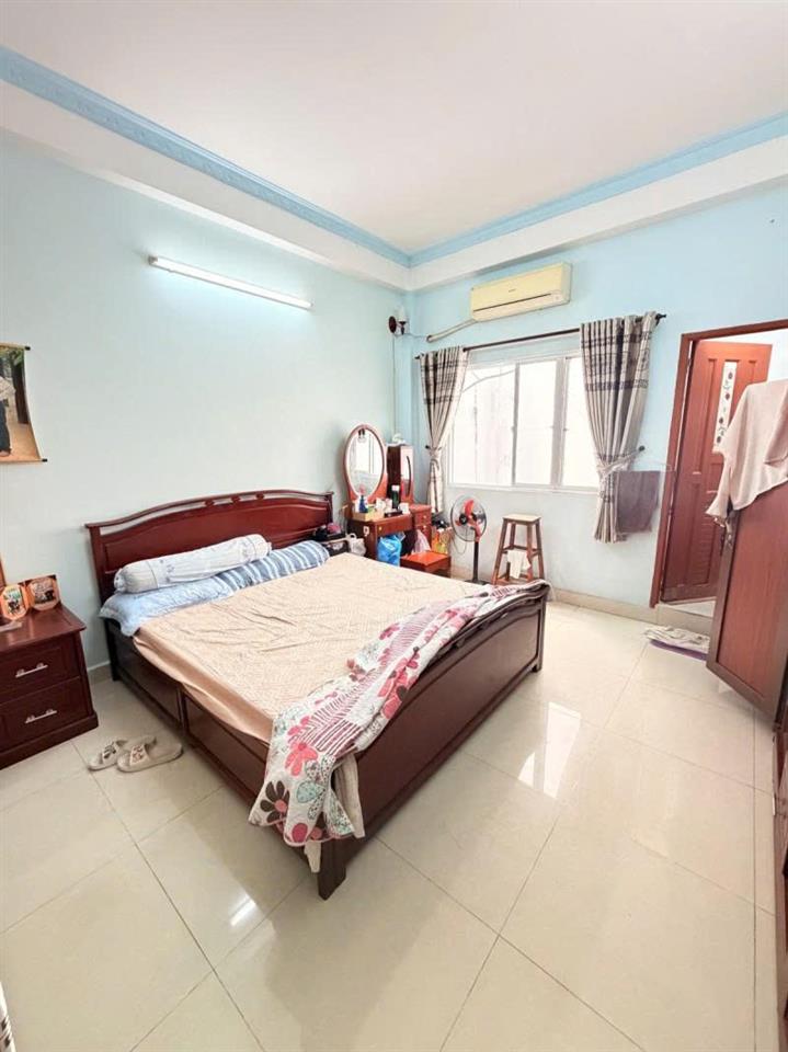 Bán nhà Mặt tiền Dương Khuê - giao Lũy Bán Bích, gần Hòa Bình,  4x20m, 3 Tầng, chỉ 12,8