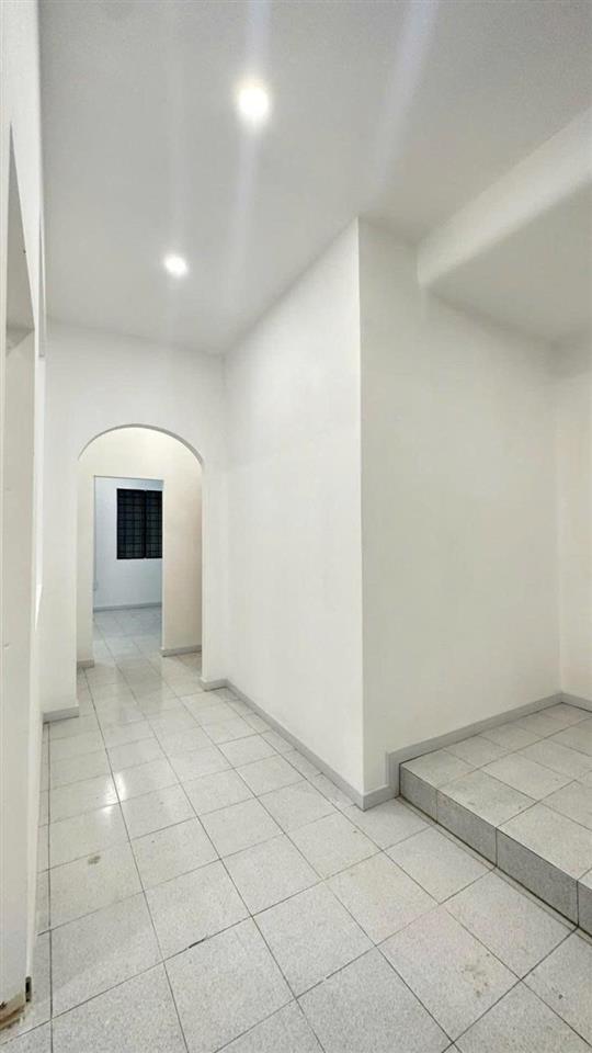 Bán nhà Biệt thự Mini Lý Thường Kiệt - ngay Chợ Gò Vấp, 12x11m, 3 Tầng, 4 PN, chỉ 10,8 Tỷ.