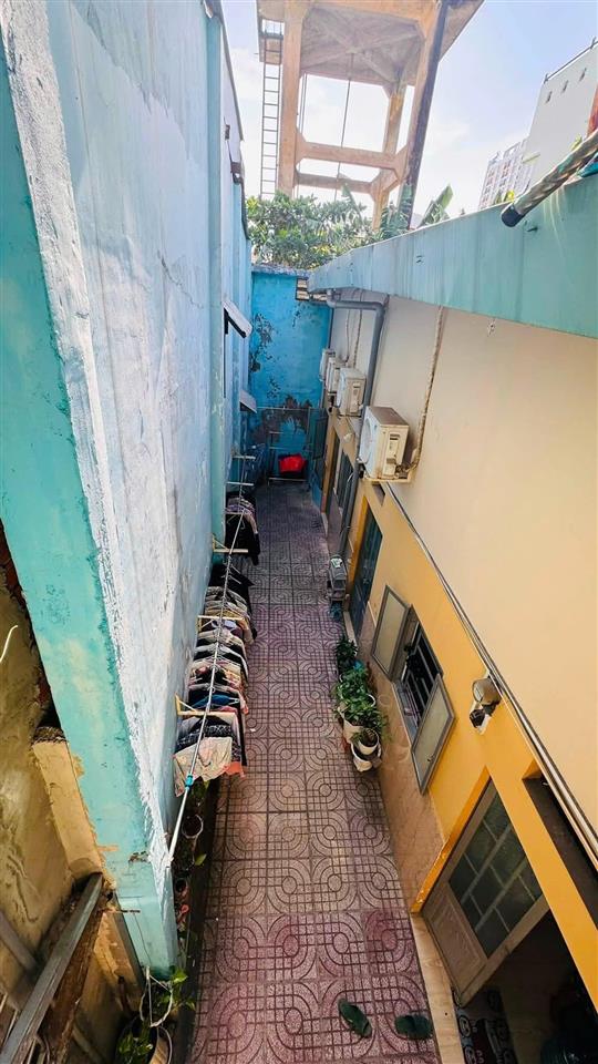 Bán nhà HXH 5m Lũy Bán Bích - ngay Hòa Bình, 5,3x28m, nở hậu 12,5m, 2 Tầng, 14,6 Tỷ.