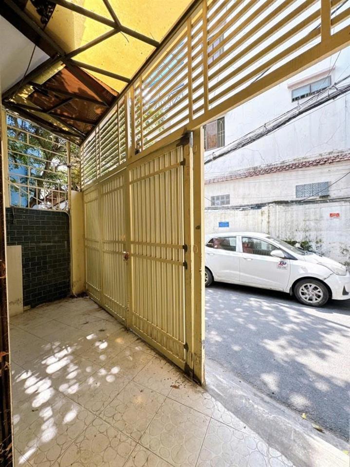Bán nhà HXH 7mm Lê Quang Định - giao Nguyễn Văn Đậu, 5,8x20m, 4 T - 13PN, 15,9 Tỷ.