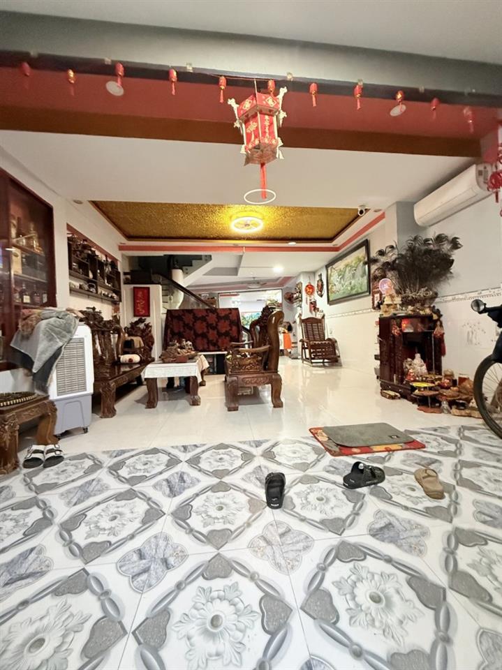 Bán Nhà Hẻm 6m Bình Thành - giao Nguyễn Thị Tú, 5x33m, 5 Tầng - 7 PN, chỉ 5,5 Tỷ.
